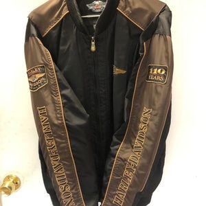 Very lightly used Anniversary Addition Harley Nylon jacket. No tears or rips.